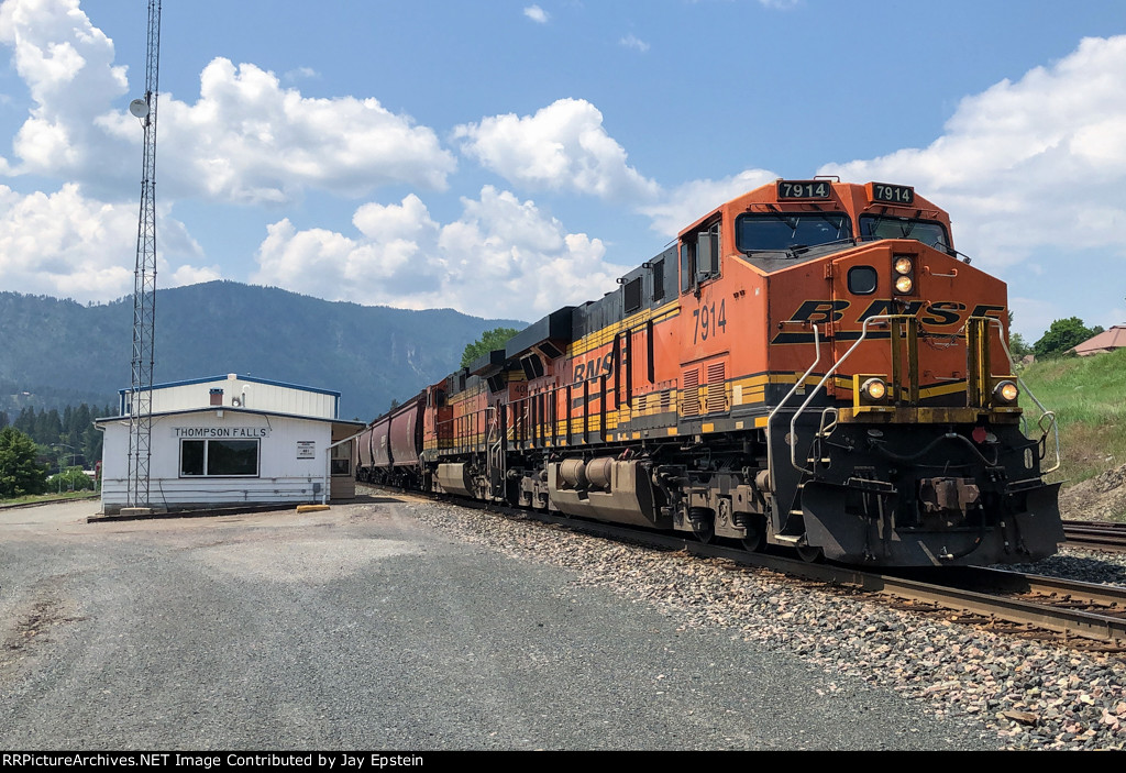 Westbound Grain at Thompson Falls